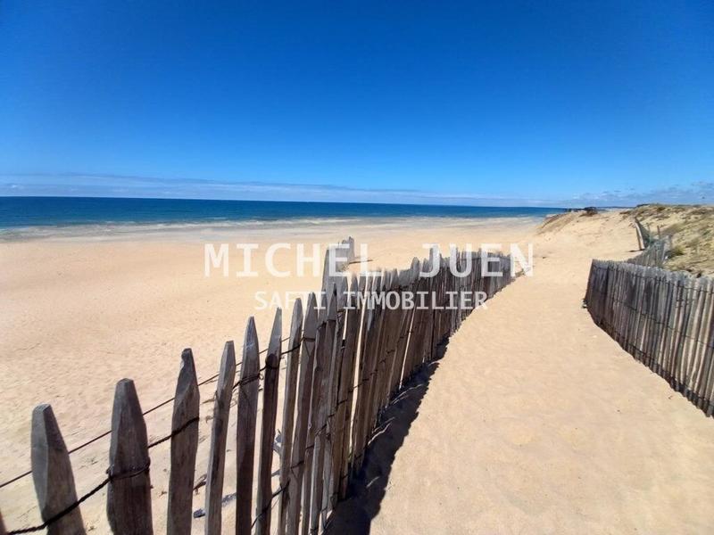 Maison - 232 m² - 6 pièces