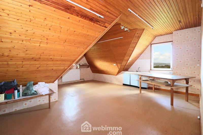 Maison - 143 m² - 7 pièces