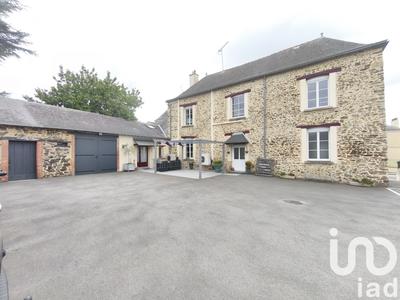 Maison - 175 m² - 9 pièces