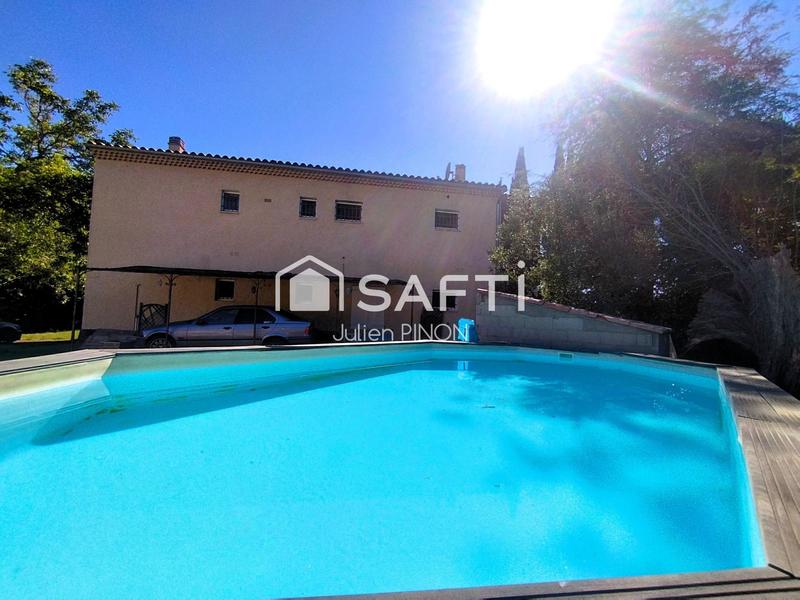 Maison - 180 m² - 8 pièces