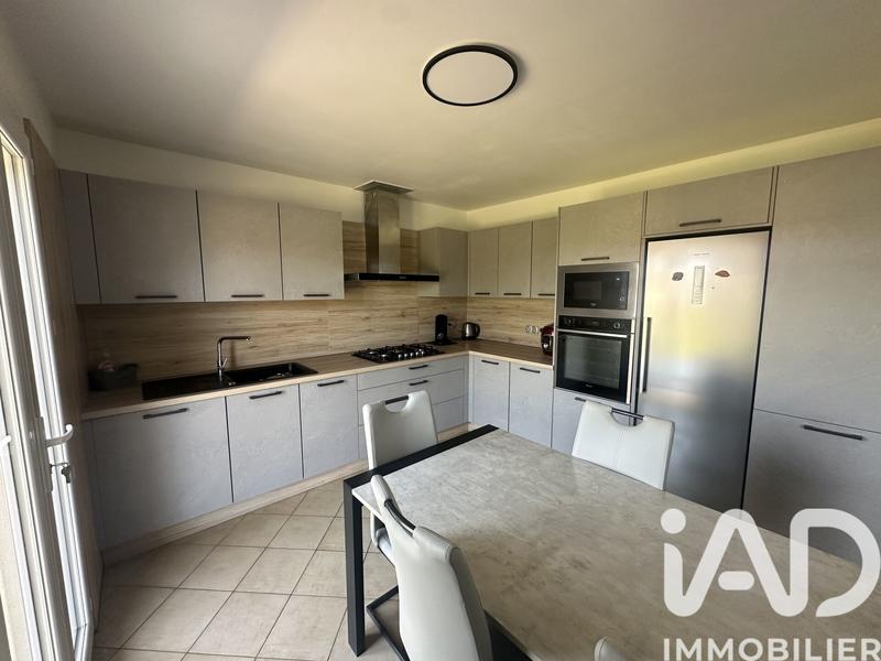 Maison - 92 m² - 4 pièces