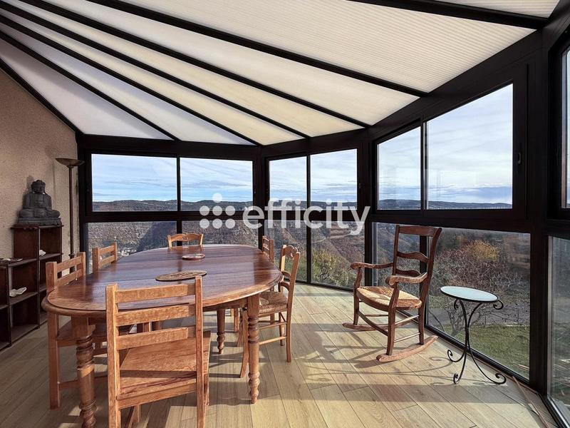 Pavillon - 111 m² - 5 pièces