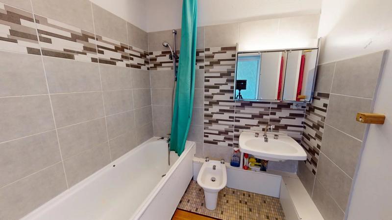 Appartement - 79 m² - 4 pièces