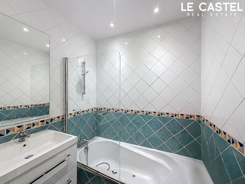 Maison - 162 m² - 6 pièces