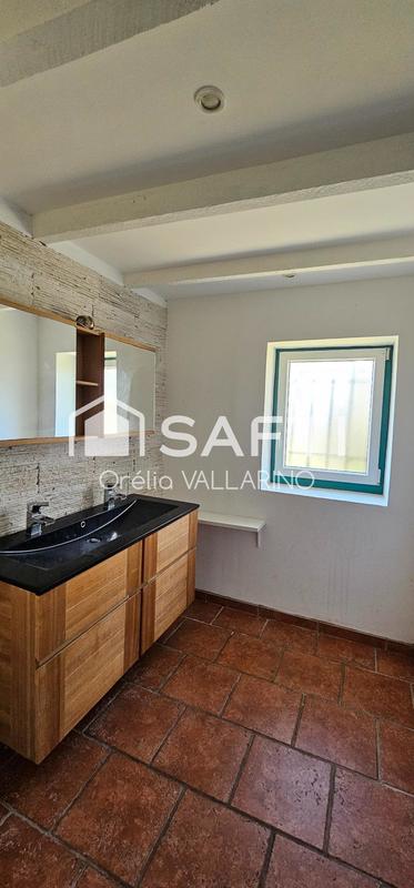 Maison - 202 m² - 8 pièces