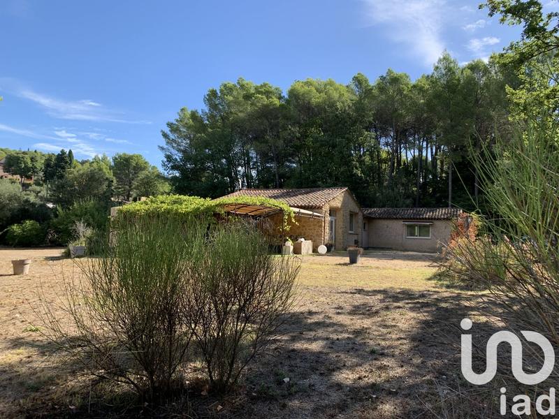 Maison - 370 m² - 10 pièces