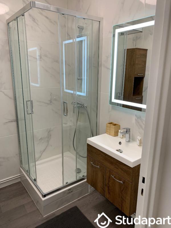 Appartement - 100 m² - 5 pièces