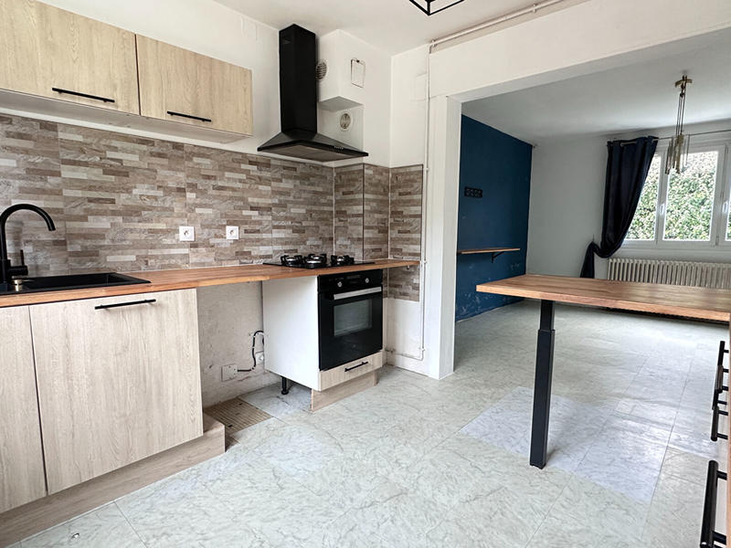 Maison - 80 m² - 4 pièces