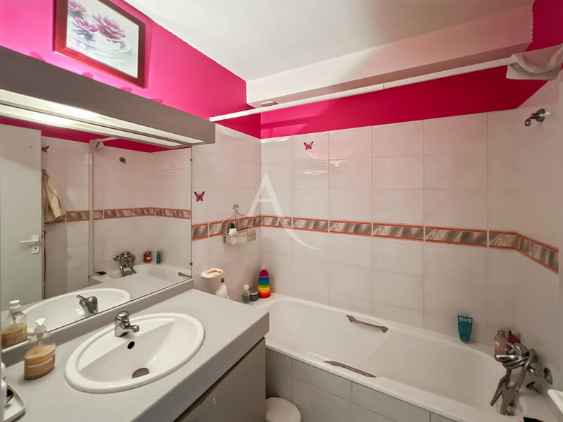 Appartement - 134 m² - 6 pièces