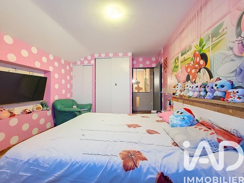 Maison - 217 m² - 8 pièces