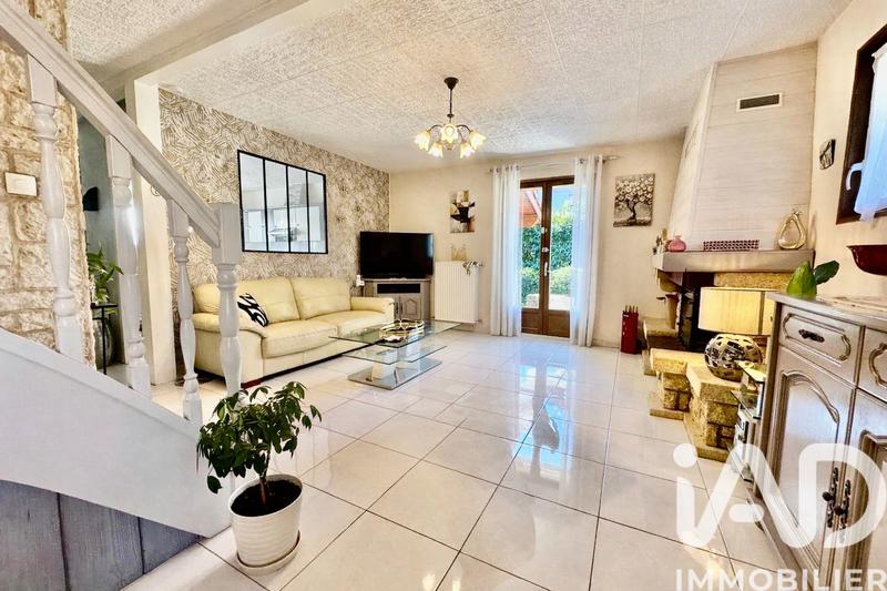 Maison - 104 m² - 4 pièces