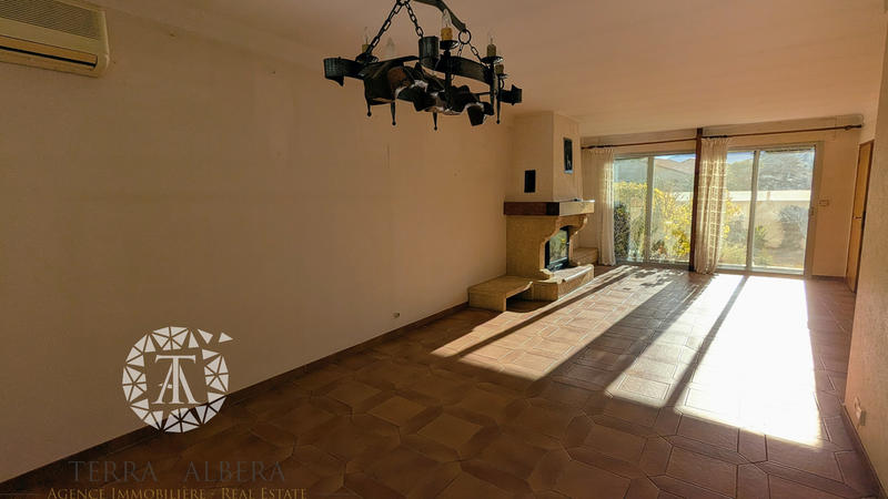 Villa - 152 m² - 6 pièces