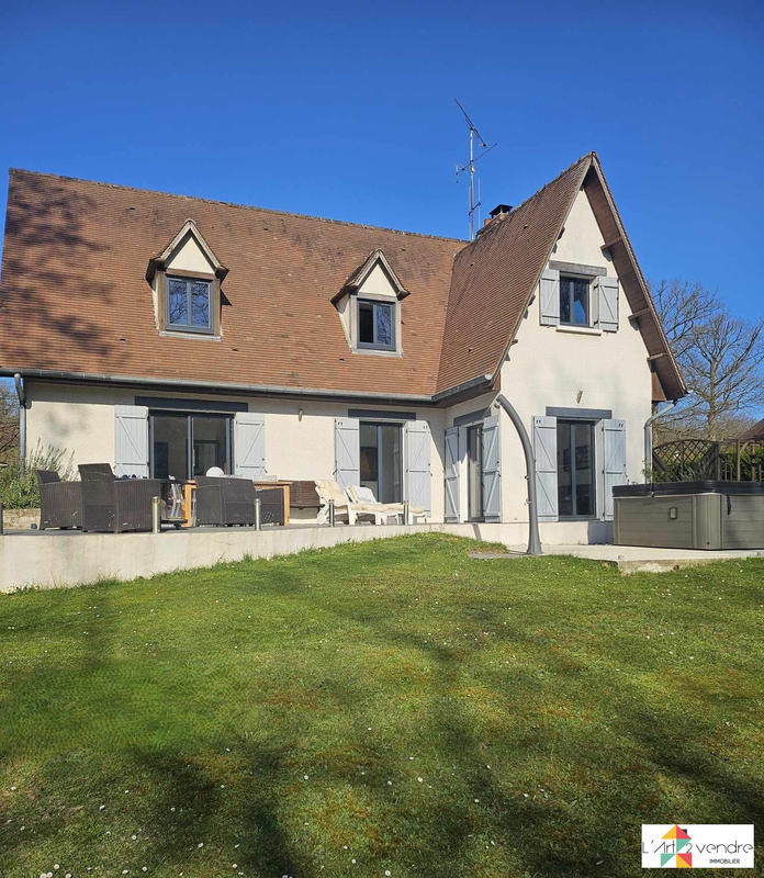 Maison - 155 m² - 7 pièces