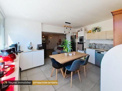 Appartement - 89 m² - 3 pièces
