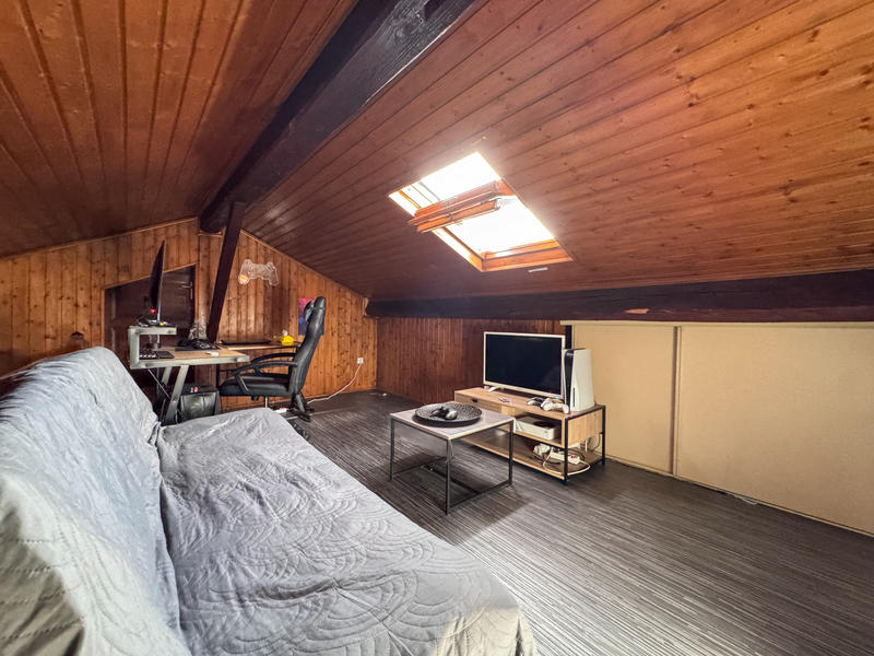 Immeuble - 145 m² - 7 pièces