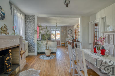 Maison - 140 m² - 6 pièces
