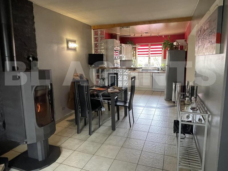 Maison - 95 m² - 5 pièces