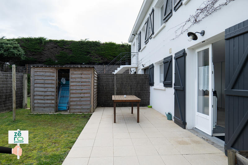 Maison - 204 m² - 8 pièces