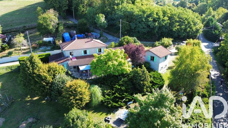 Maison - 147 m² - 8 pièces