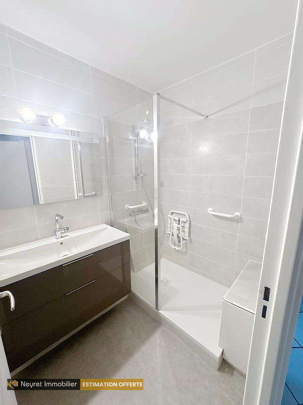 Appartement - 102 m² - 5 pièces