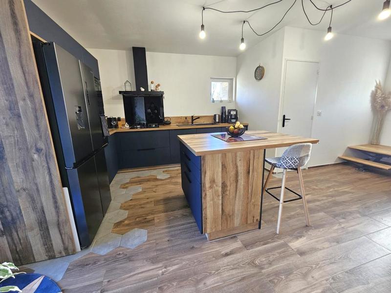 Maison - 140 m² - 6 pièces