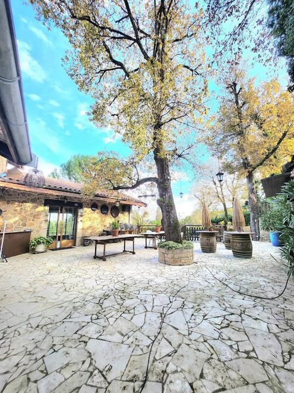 Maison - 195 m² - 6 pièces