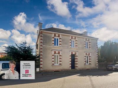 Maison - 178 m² - 7 pièces