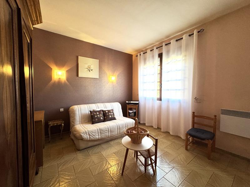 Maison - 163 m² - 6 pièces