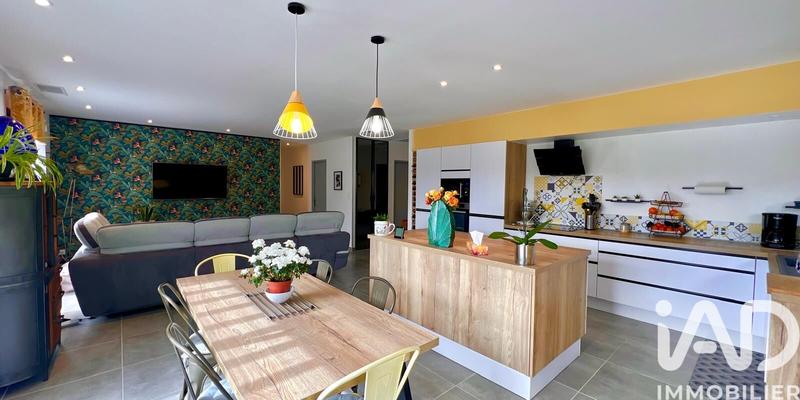 Maison - 110 m² - 5 pièces