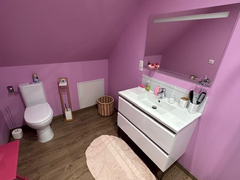 Propriété - 215 m² - 7 pièces