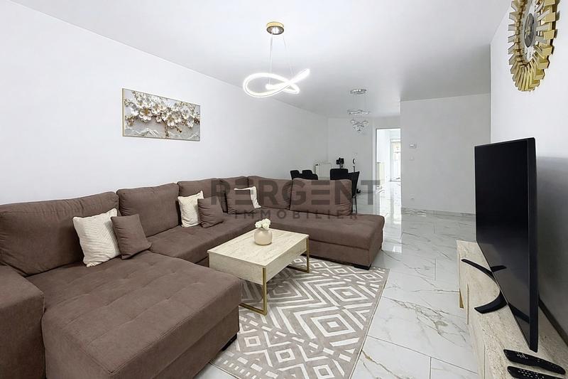 Maison - 91 m² - 4 pièces