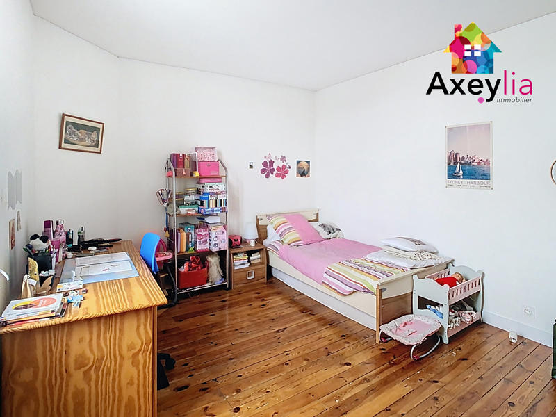 Appartement - 165 m² - 6 pièces