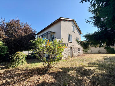 Maison - 137 m² - 5 pièces