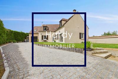 Maison - 149 m² - 7 pièces