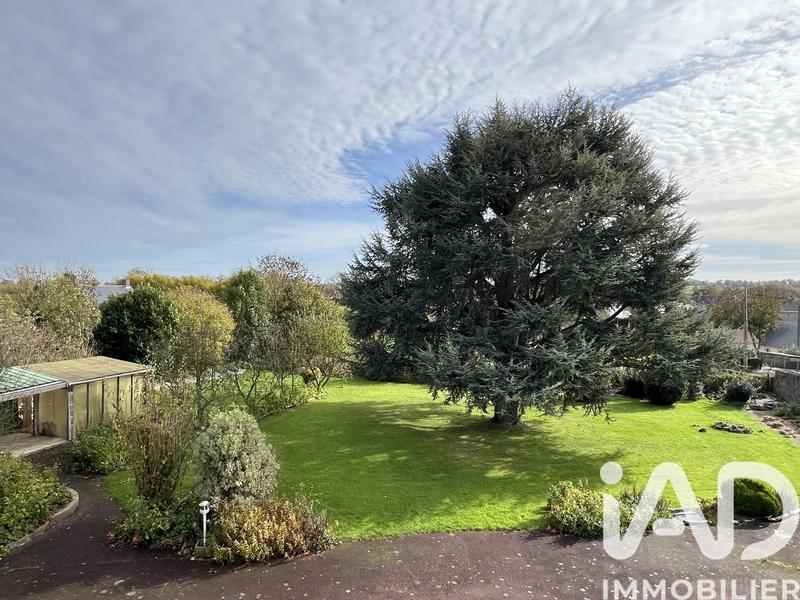 Maison - 231 m² - 11 pièces