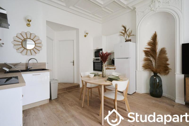 Chambre - 11 m² - 1 pièce