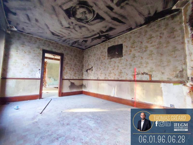 Maison - 99 m² - 5 pièces