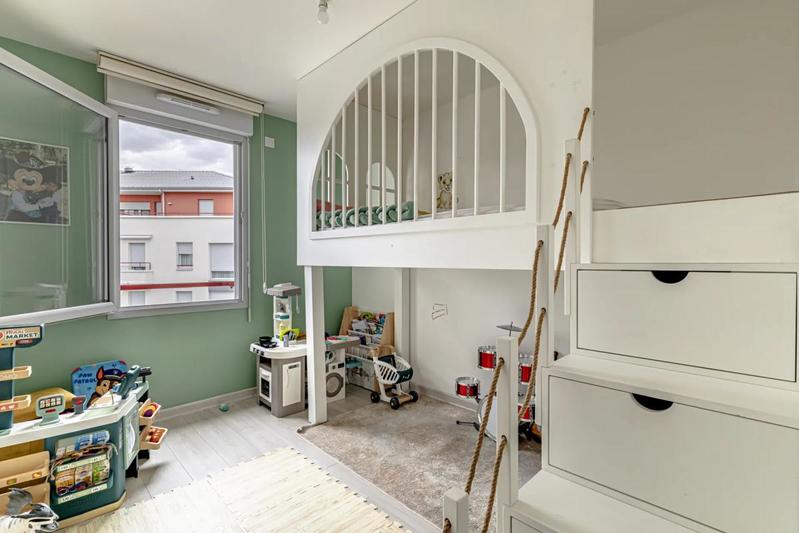 Appartement - 89 m² - 5 pièces