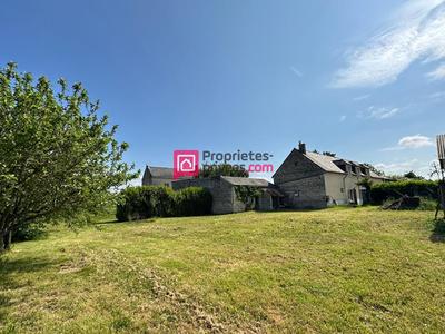 Maison - 275 m² - 12 pièces