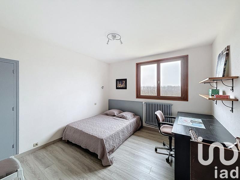 Maison - 180 m² - 8 pièces