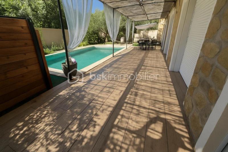 Maison - 170 m² - 8 pièces