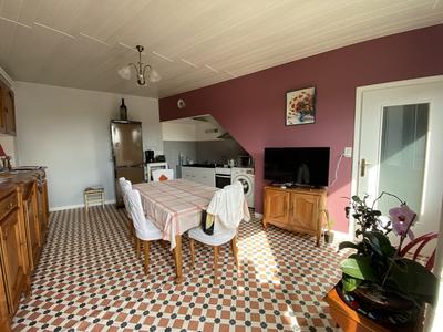 Maison traditionnelle - 125 m² - 5 pièces