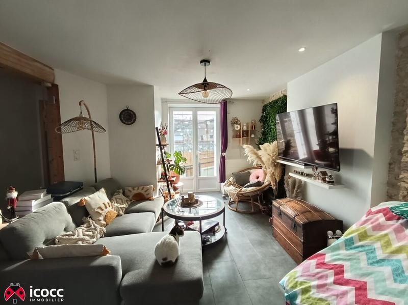 Maison - 104 m² - 4 pièces