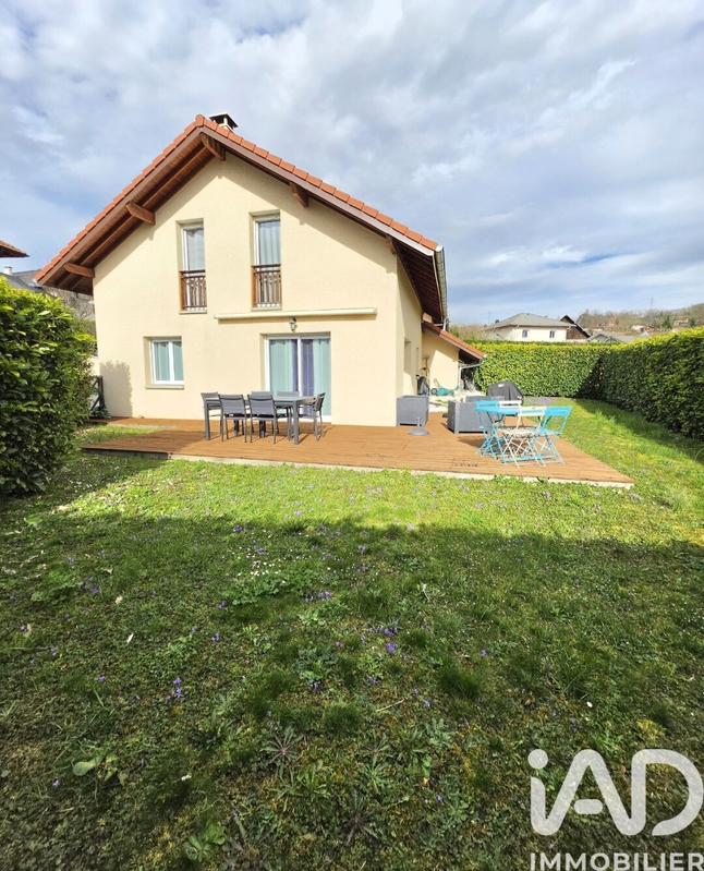 Maison - 102 m² - 5 pièces