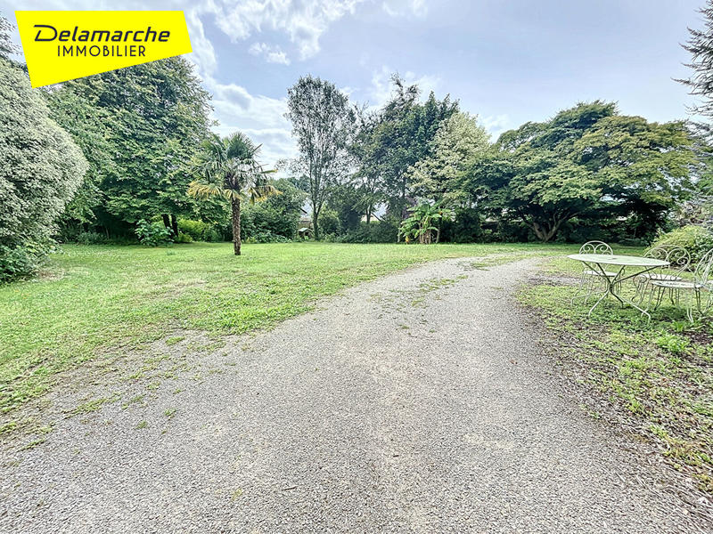 Maison - 210 m² - 11 pièces