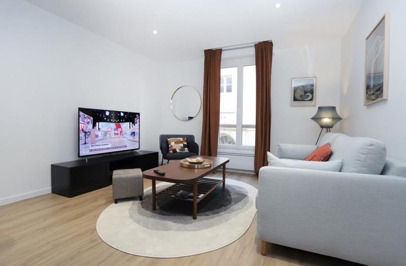 Appartement - 94 m² - 6 pièces