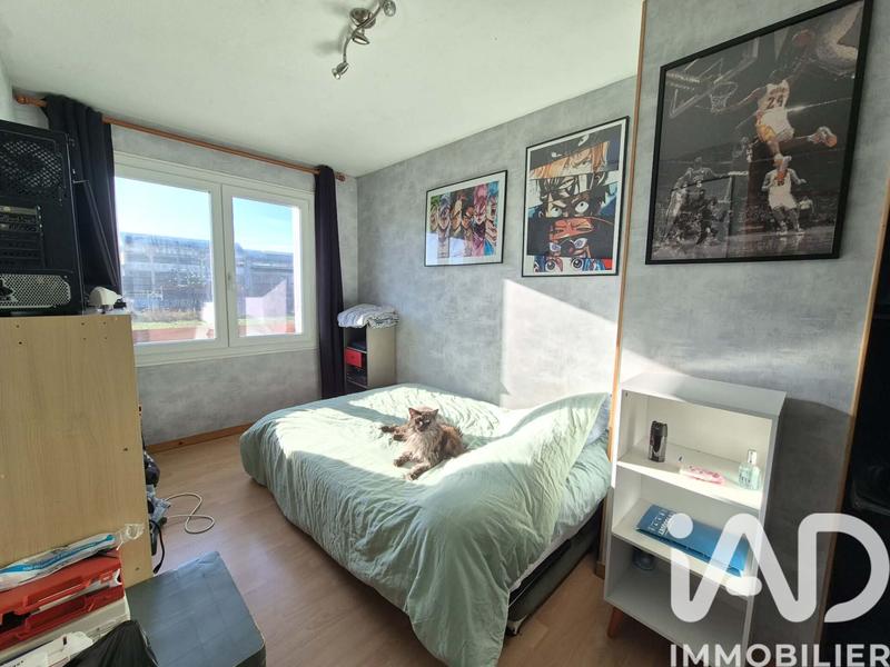 Maison - 99 m² - 5 pièces