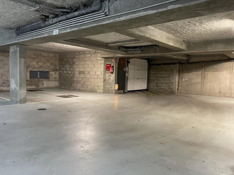 Parking / Garage - 24 m²