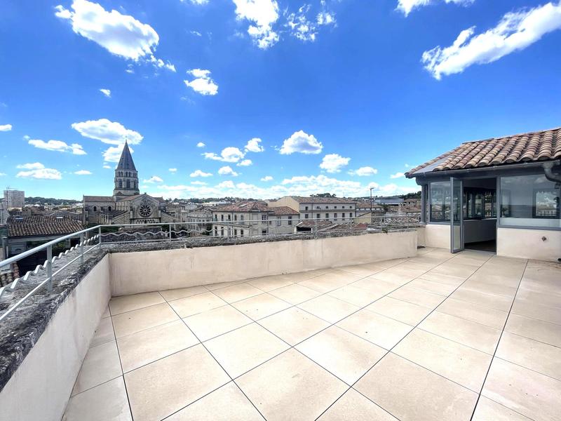 Appartement - 95 m² - 4 pièces