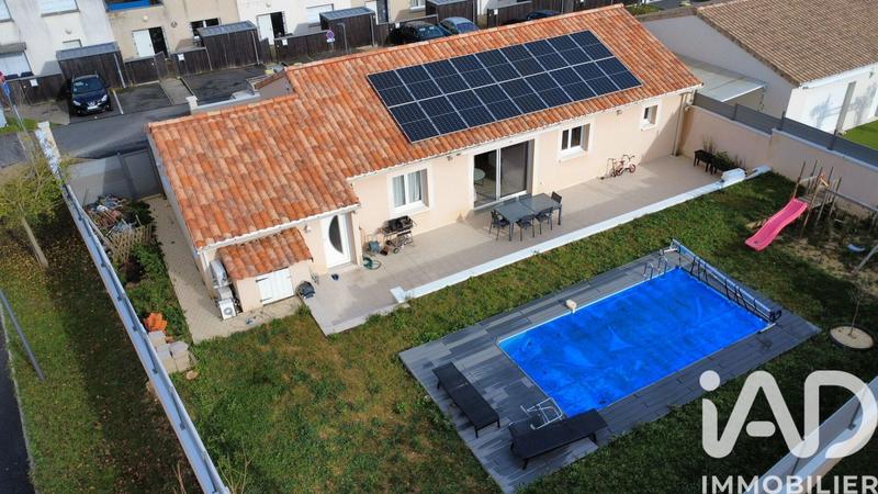 Maison - 137 m² - 6 pièces